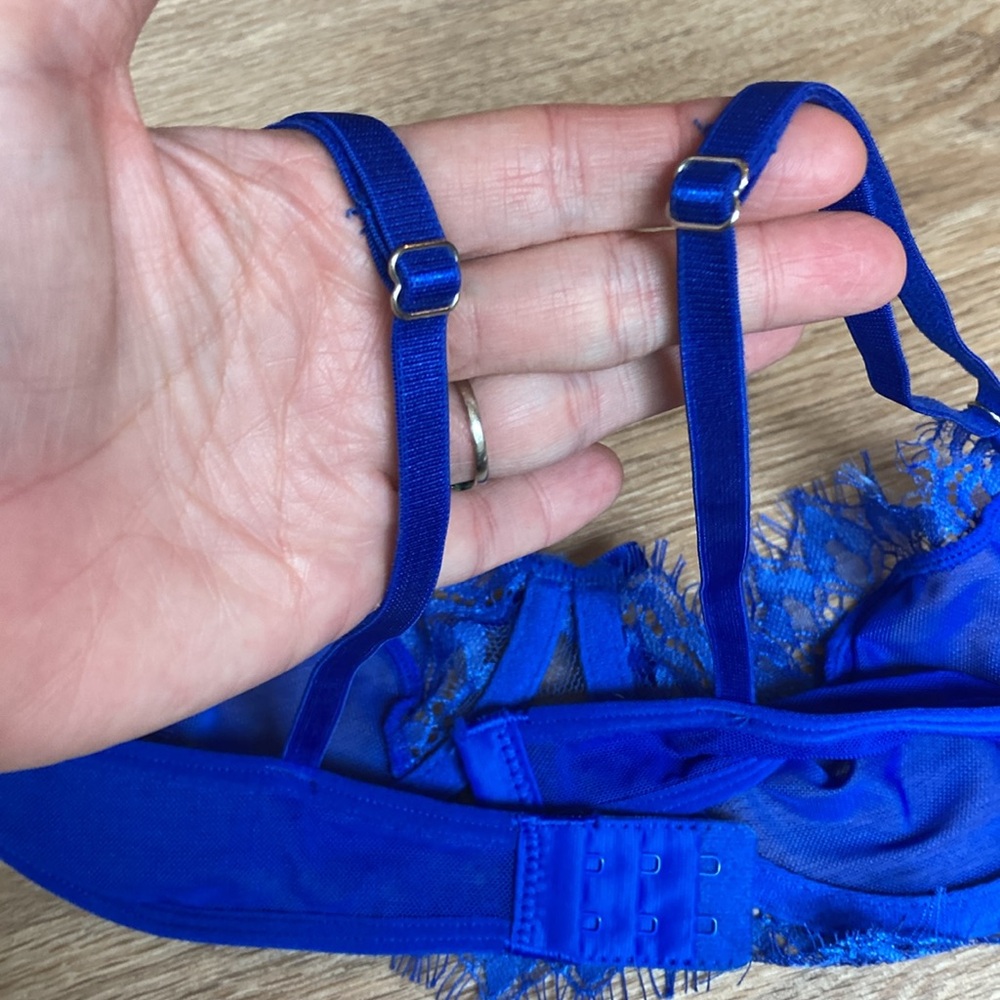 Sexy blue lace underwire, bra. 36 b lingerie - Picture 7 of 8